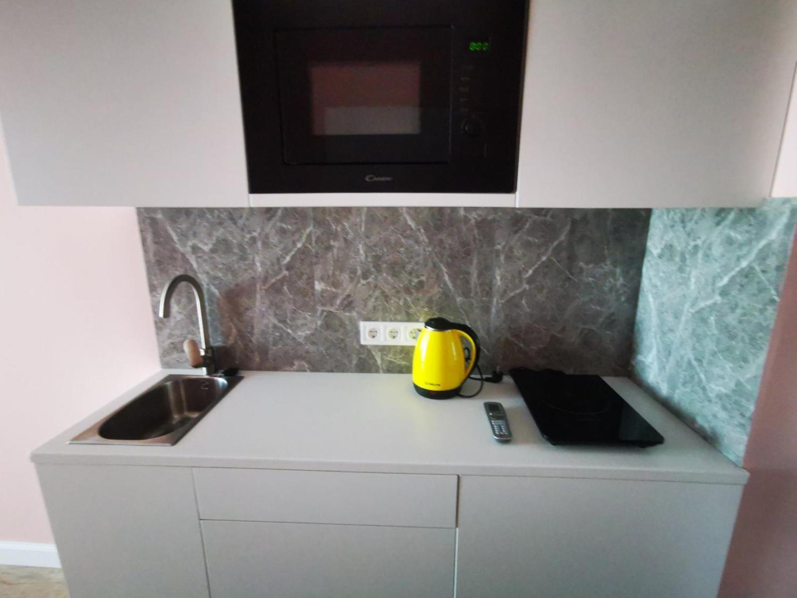 Viktory 5 B, Apartments Kiev Esterno foto