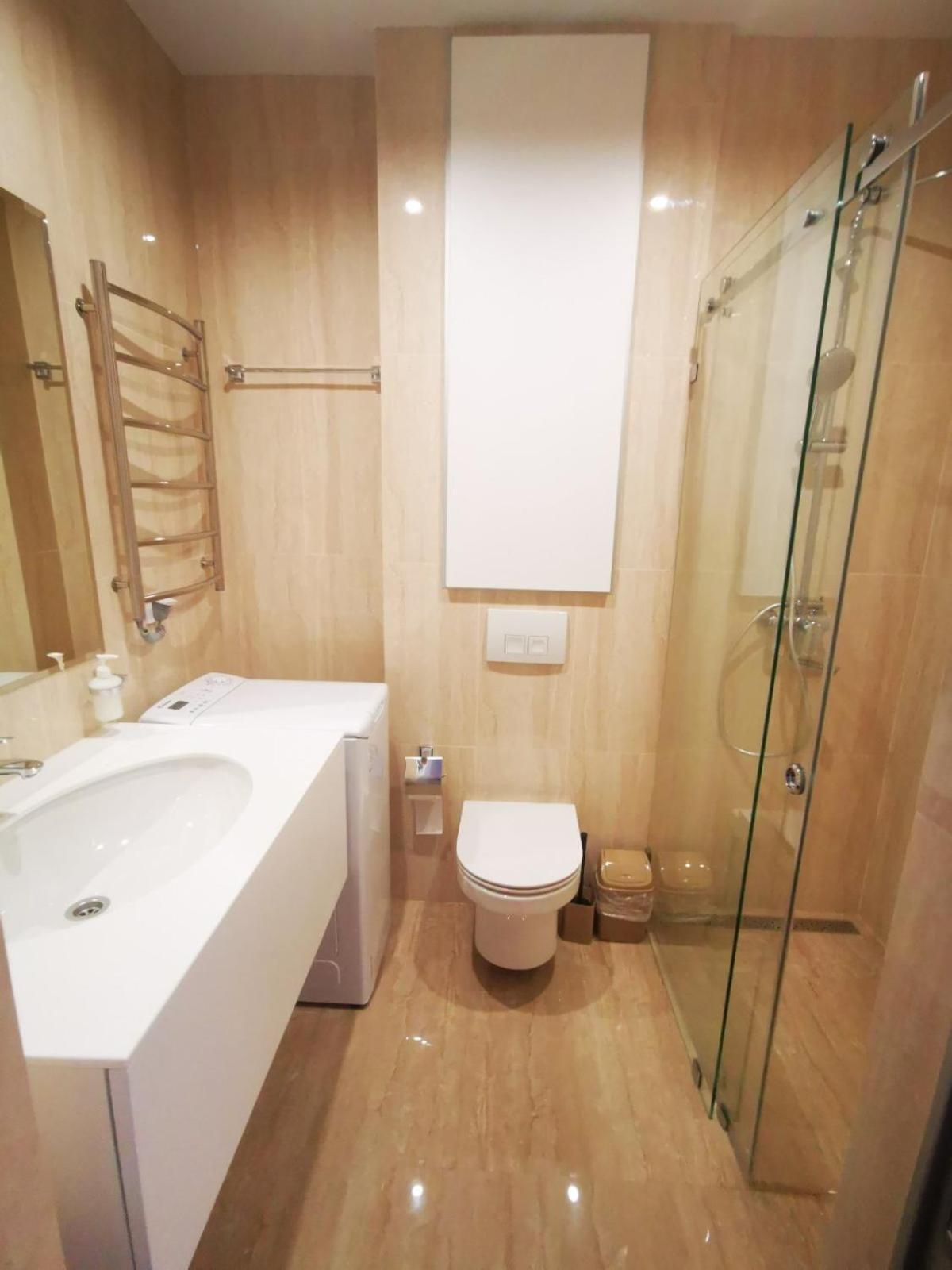 Viktory 5 B, Apartments Kiev Esterno foto